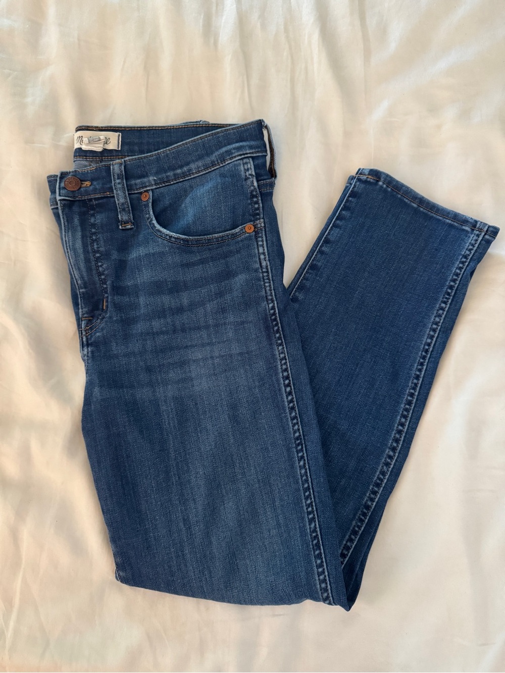 Madewell Jeans Mid Rise Stovepipe in Medium Blue Denim